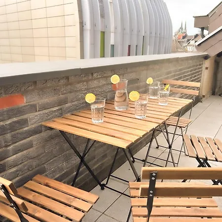 Iii Kingsizebetten L Balkon L Naehe Dom Und Universitaet Apartament Akwizgran