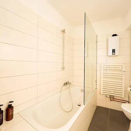 2 Schlafzimmer, Zentral, Kingsizebetten * Aquisgrà