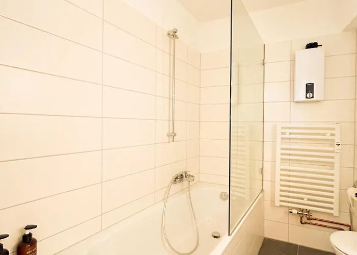 2 Schlafzimmer, Zentral, Kingsizebetten * Aachen